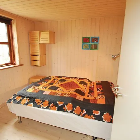 Feriehus Holiday 18 *